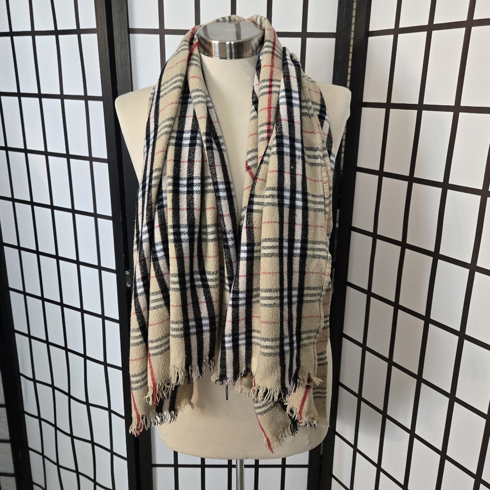 Burberry Tan Plaid/Check Short Frayed Edge Heritage Camel Scarf - Picture 3 of 12